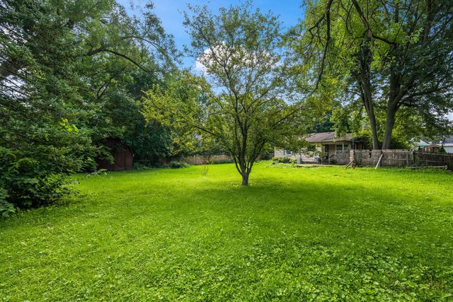 108 South Parkway, Prospect Heights, IL 60070