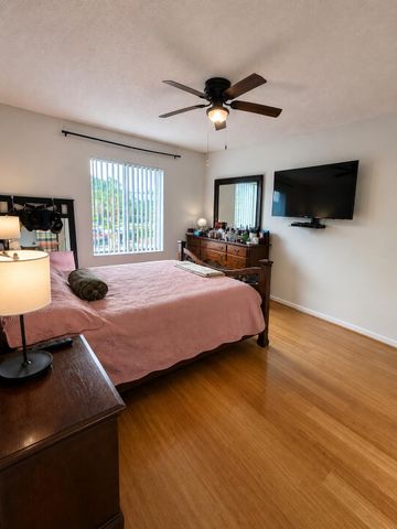627 Sea Pine Way C2, Greenacres, FL 33415