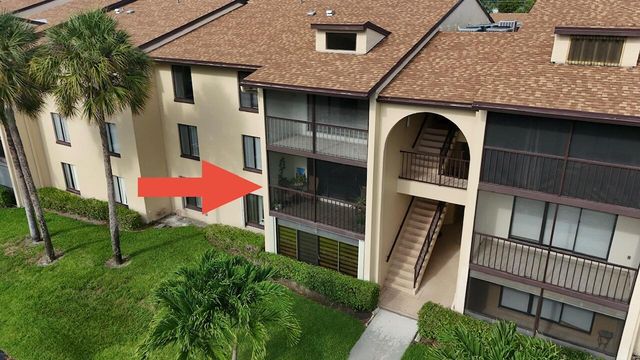 627 Sea Pine Way C2, Greenacres, FL 33415