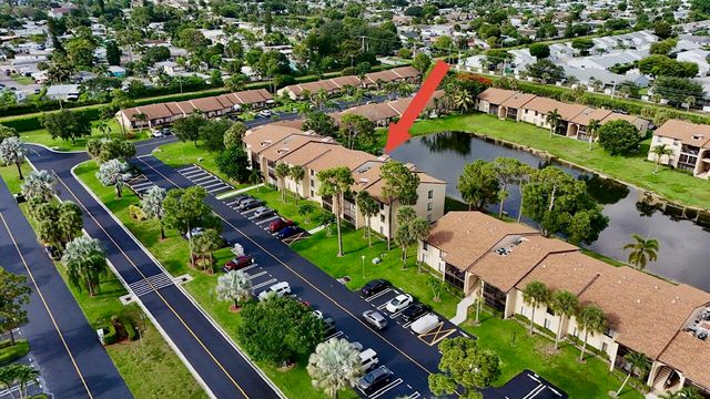 627 Sea Pine Way C2, Greenacres, FL 33415