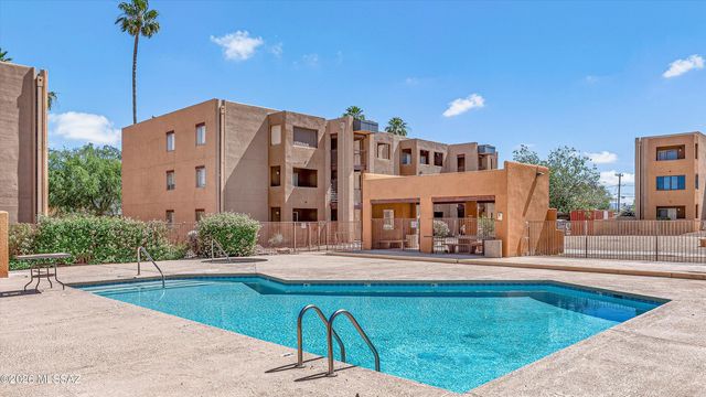 1810 E Blacklidge Dr Apt 102, Tucson, AZ 85719