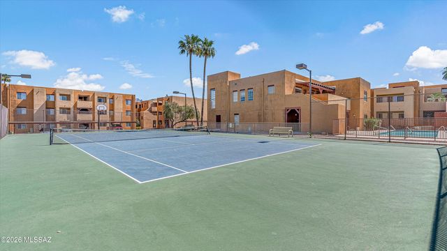 1810 E Blacklidge Dr Apt 102, Tucson, AZ 85719
