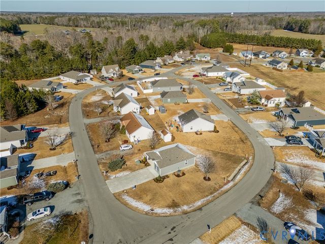 16 Our Way Dr, Kilmarnock, VA 22482