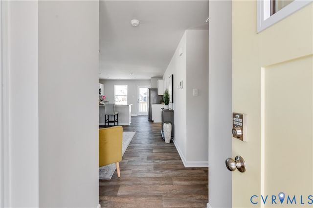 16 Our Way Dr, Kilmarnock, VA 22482