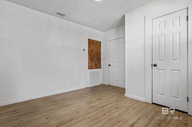 606 Dauphin Island Parkway, Mobile, AL 36606