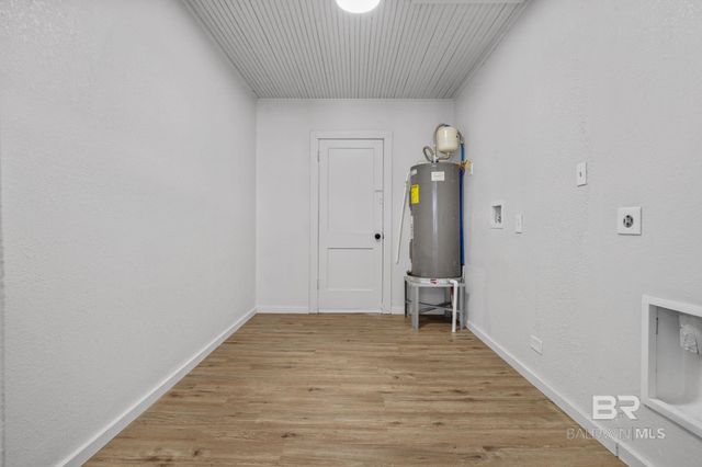 606 Dauphin Island Parkway, Mobile, AL 36606