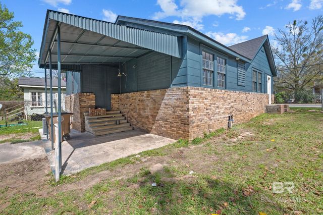 606 Dauphin Island Parkway, Mobile, AL 36606