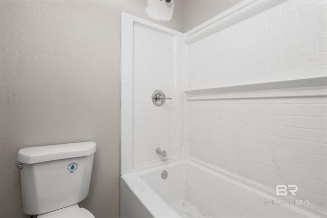 606 Dauphin Island Parkway, Mobile, AL 36606