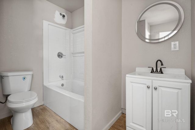 606 Dauphin Island Parkway, Mobile, AL 36606