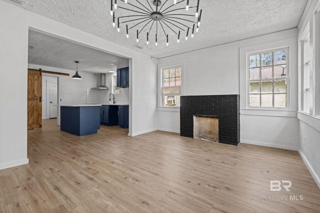 606 Dauphin Island Parkway, Mobile, AL 36606