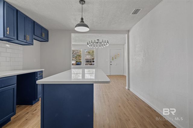 606 Dauphin Island Parkway, Mobile, AL 36606