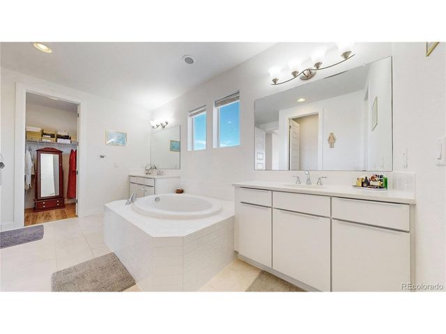 3086 Yale Dr, Broomfield, CO 80023