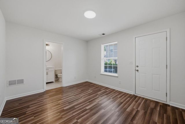 912 Society Circle SW, Atlanta, GA 30331