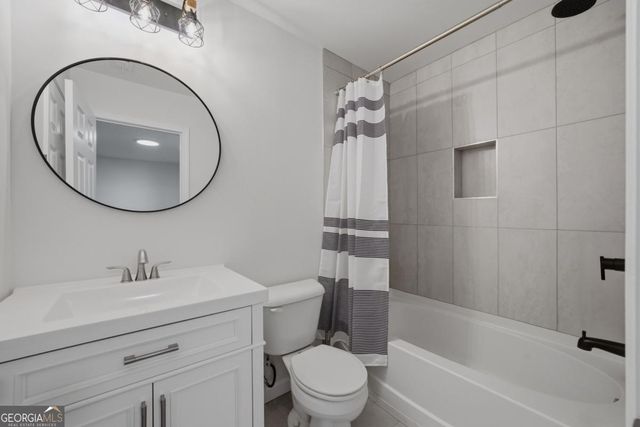 912 Society Circle SW, Atlanta, GA 30331