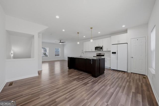 912 Society Circle SW, Atlanta, GA 30331