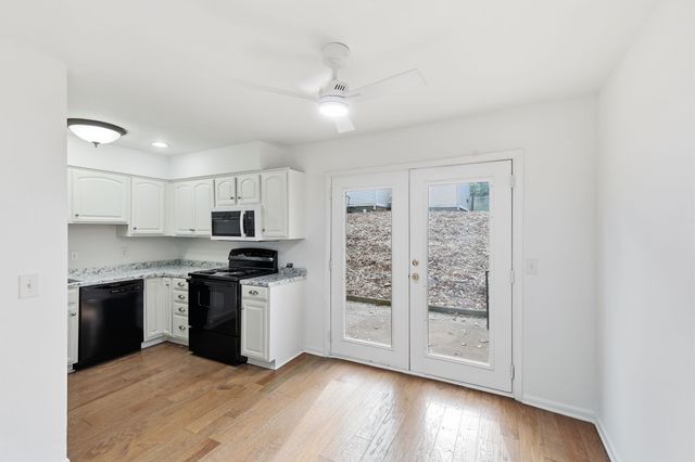 4958 Edmondson Pike Apt B9, Nashville, TN 37211