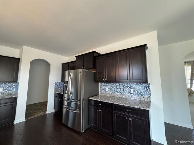 7722 Ryder, Utica, MI 48317