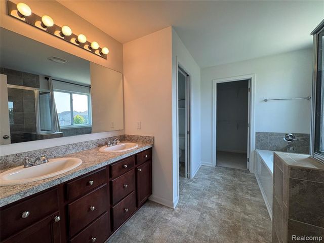 7722 Ryder, Utica, MI 48317
