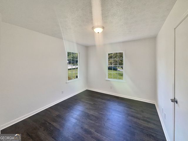 294 Farm Ridge Drive NE, Woodstock, GA 30188