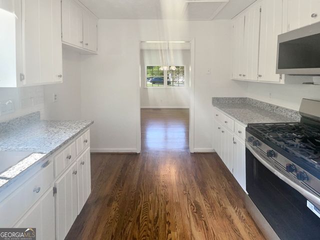 294 Farm Ridge Drive NE, Woodstock, GA 30188