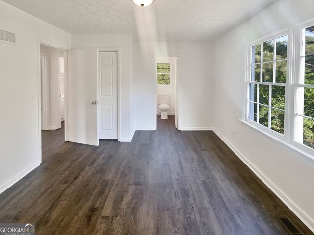 294 Farm Ridge Drive NE, Woodstock, GA 30188