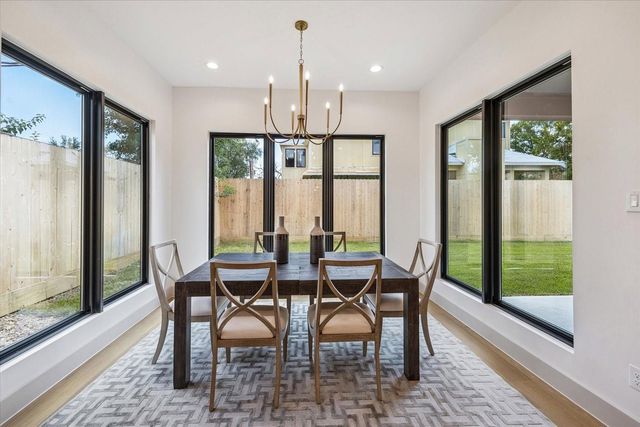 1341 Candlelight Lane, Houston, TX 77018