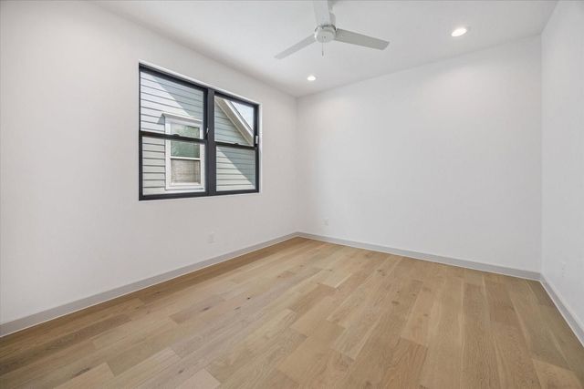 1341 Candlelight Lane, Houston, TX 77018