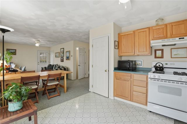 140 Beacon Park Drive, East Providence, RI 02915