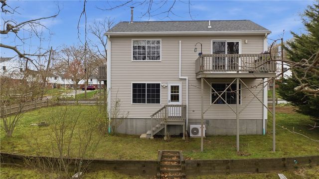 140 Beacon Park Drive, East Providence, RI 02915