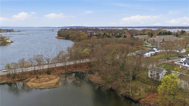 140 Beacon Park Drive, East Providence, RI 02915