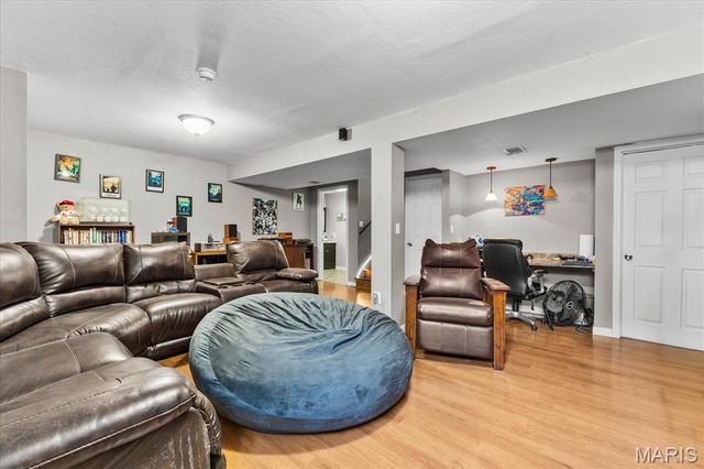 2014 Killarney Drive, Belleville, IL 62221