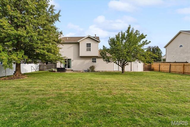 2014 Killarney Drive, Belleville, IL 62221