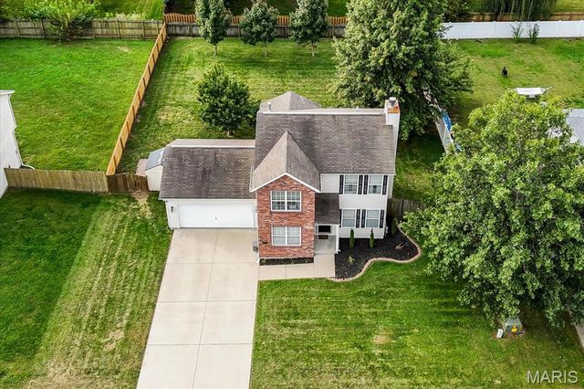 2014 Killarney Drive, Belleville, IL 62221