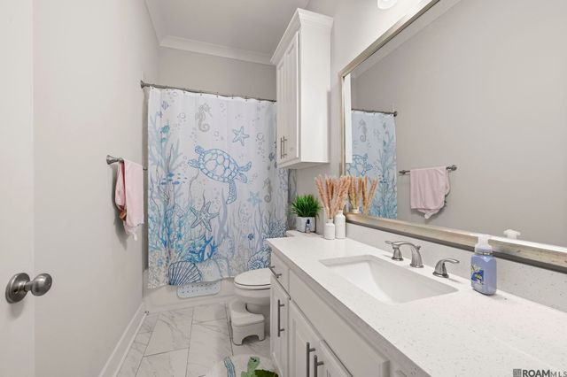 10239 Oak Colony Blvd, Baton Rouge, LA 70817