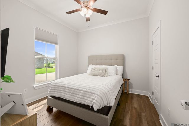 10239 Oak Colony Blvd, Baton Rouge, LA 70817
