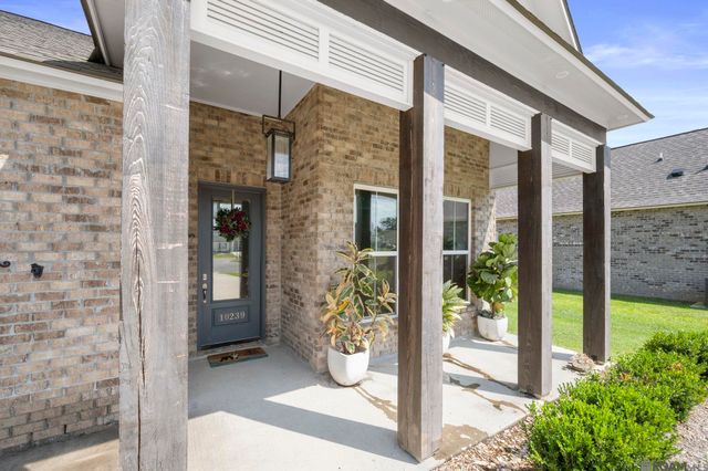 10239 Oak Colony Blvd, Baton Rouge, LA 70817