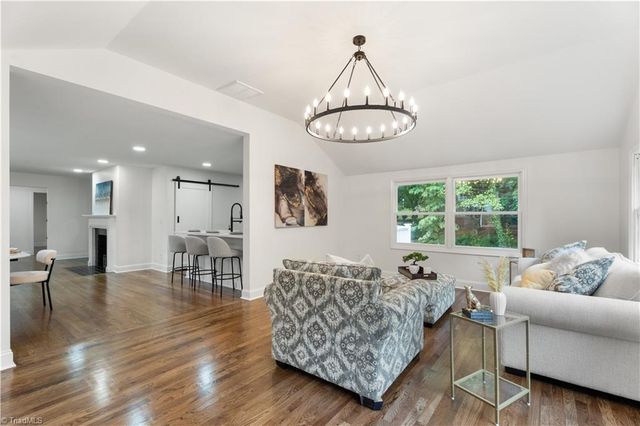 2626 Rogers Lane, Winston-salem, NC 27106