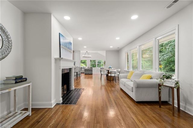 2626 Rogers Lane, Winston-salem, NC 27106
