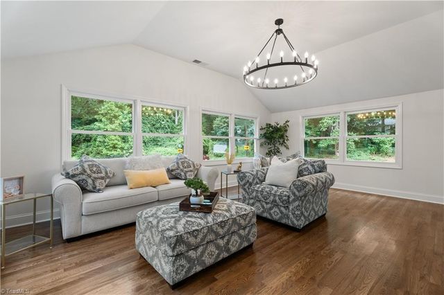 2626 Rogers Lane, Winston-salem, NC 27106