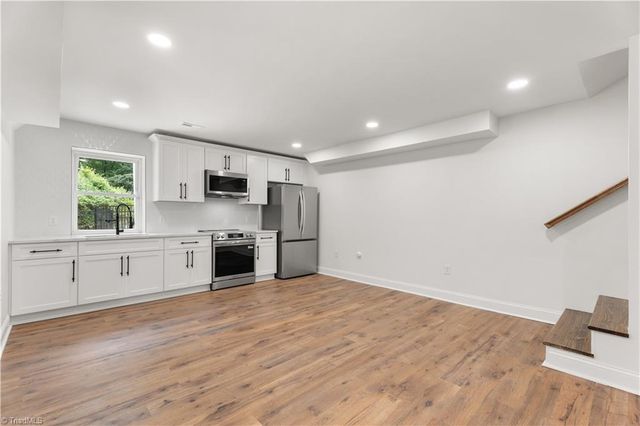 2626 Rogers Lane, Winston-salem, NC 27106