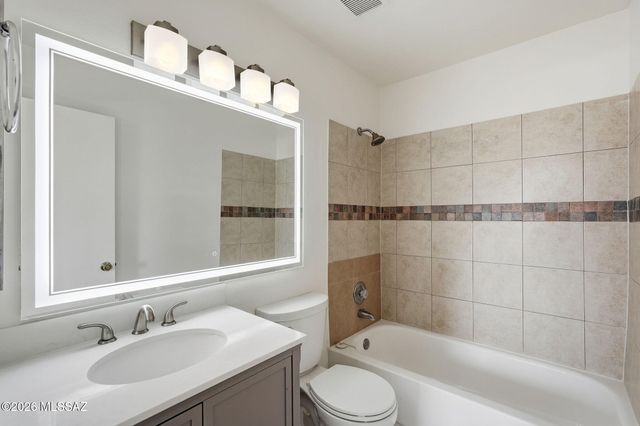 2604 W Ironcrest Drive W, Tucson, AZ 85745