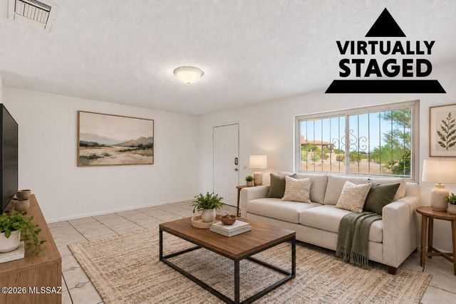 2604 W Ironcrest Drive W, Tucson, AZ 85745