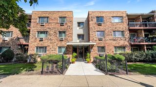 420 HOME Avenue 306N, Oak Park, IL 60302
