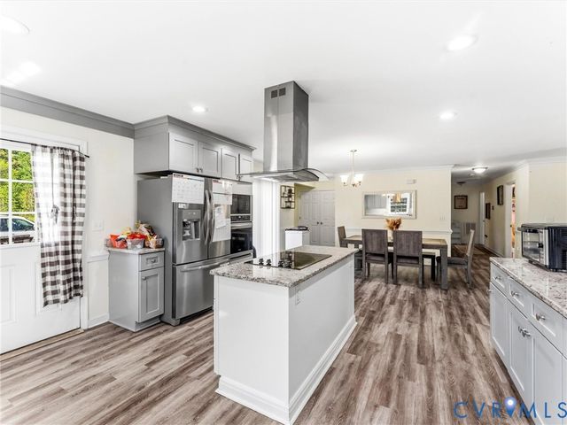 1920 Meadow Rd, Sandston, VA 23150