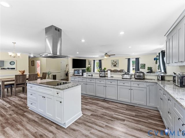 1920 Meadow Rd, Sandston, VA 23150