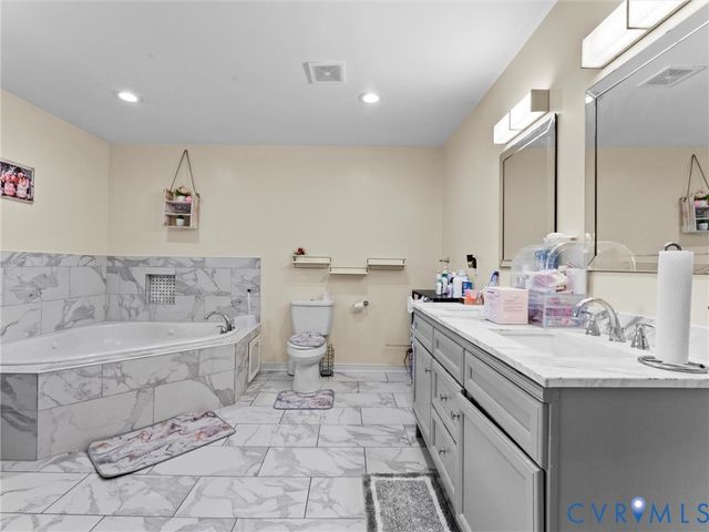 1920 Meadow Rd, Sandston, VA 23150