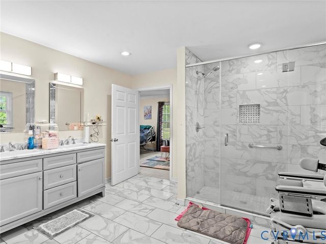 1920 Meadow Rd, Sandston, VA 23150