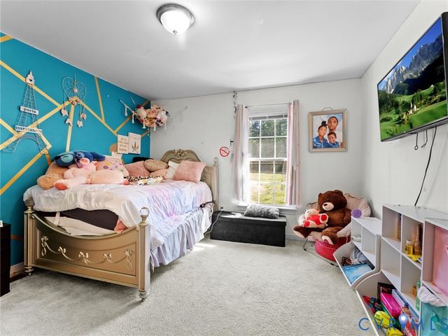 1920 Meadow Rd, Sandston, VA 23150