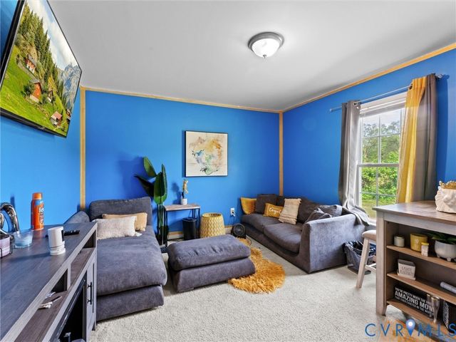 1920 Meadow Rd, Sandston, VA 23150