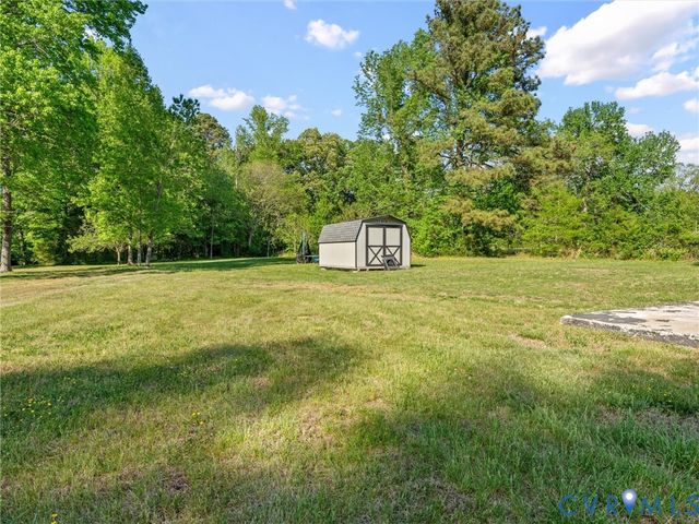 1920 Meadow Rd, Sandston, VA 23150